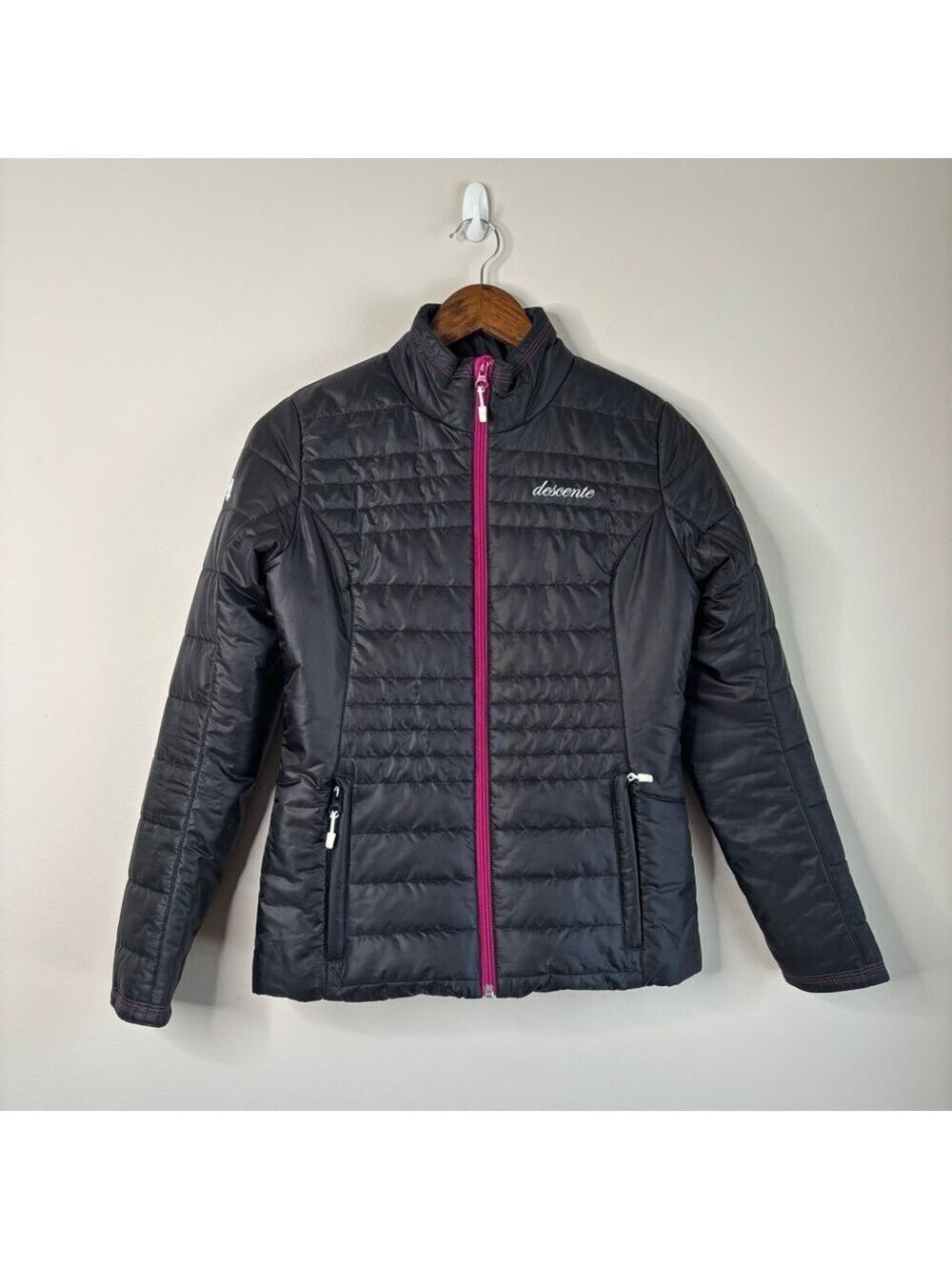 Descente Black Thinsulate Puffer Jacket Small